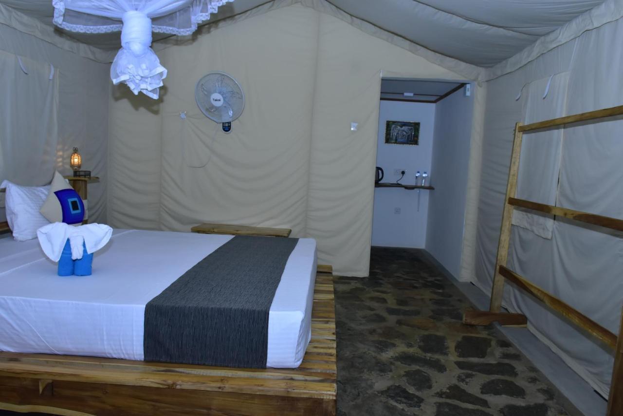 Jungle View River Camping Udawalawe Exterior photo